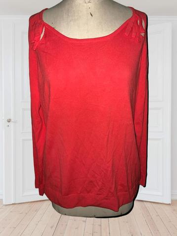 Trui met mooi detail op de schouders Xl  beschikbaar voor biedingen