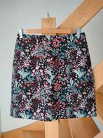 Mooi kort rokje maat: 38 H&M met bloemetjes, Kleding | Dames, Rokken, Maat 38/40 (M), H&M, Ophalen of Verzenden, Zo goed als nieuw
