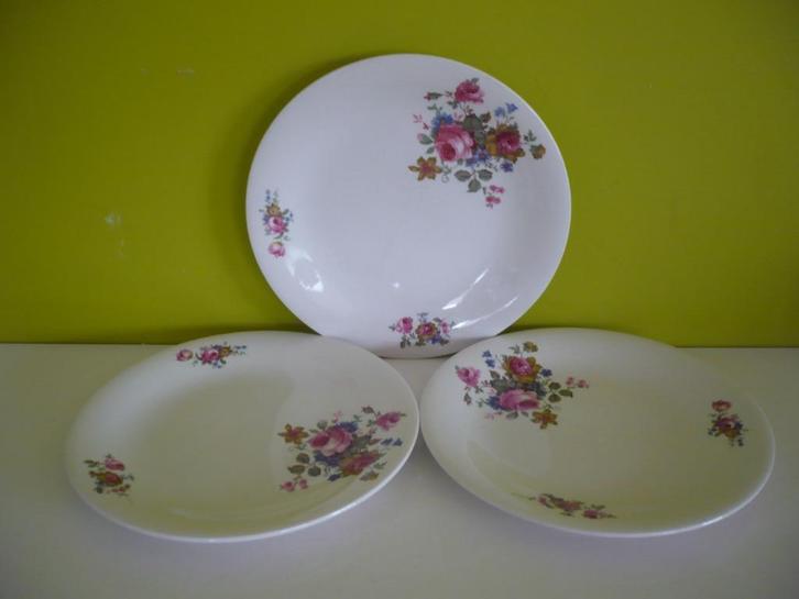 3 vintage boch dessert bordjes met bloemen, Antiek en Kunst, Antiek | Servies los, Ophalen of Verzenden
