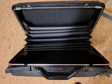 Samsonite koffer beschikbaar voor biedingen