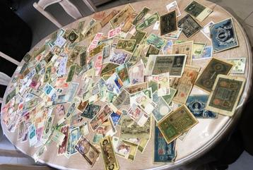 Bankbiljetten uit alle landen, enorm veel