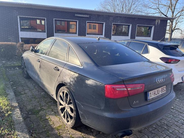 Audi A6 2014 accidentee pour export, Autos, Audi, Particulier, A6, Caméra de recul, Capteur de stationnement, Diesel, Euro 4, Berline