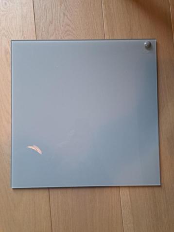 Glazen Magneet en Stiftbord 40x40cm beschikbaar voor biedingen