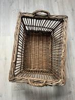 Grote rieten mand, Huis en Inrichting, Woonaccessoires | Schalen en Manden, Ophalen, Gebruikt, Mand