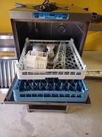Lave vaisselle professionnel sur socle en aluminium, Articles professionnels, Enlèvement, Utilisé, Laver et Sécher