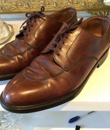 Chaussures Bally cuir 44 disponible aux enchères