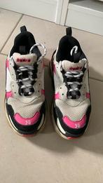 Basket rose blanc balenciaga, Kleding | Dames, Ophalen, Balenciaga, Gedragen, Wit