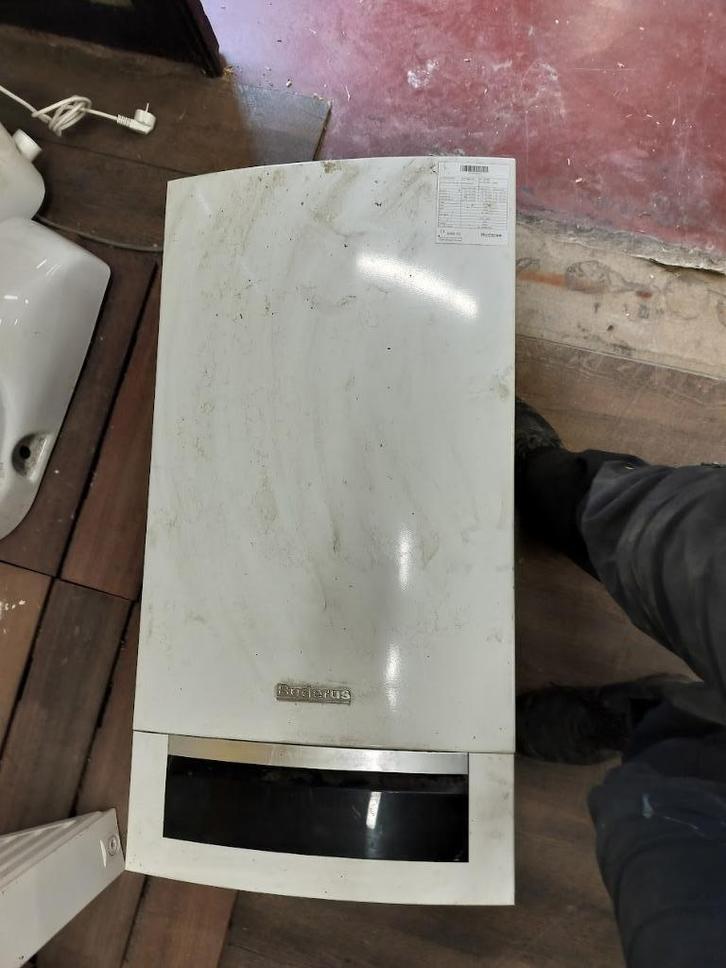 Condenstie ketel/boiler Buderus, Doe-het-zelf en Bouw, Chauffageketels en Boilers, Gebruikt, Boiler, Ophalen