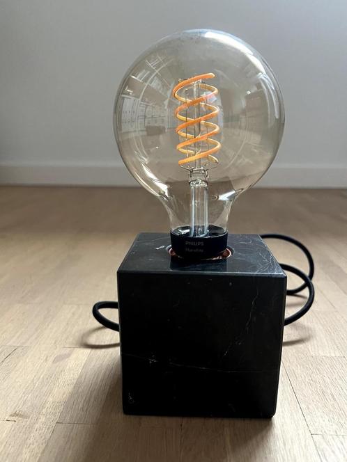 Zuiver - Bolch - Tafellamp - Zwart Marmer 1/2, Huis en Inrichting, Lampen | Tafellampen, Zo goed als nieuw, Minder dan 50 cm, Overige materialen