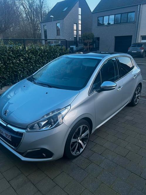 Peugeot 208, Auto's, Peugeot, Particulier, ABS, Achteruitrijcamera, Adaptive Cruise Control, Airbags, Airconditioning, Alarm, Android Auto