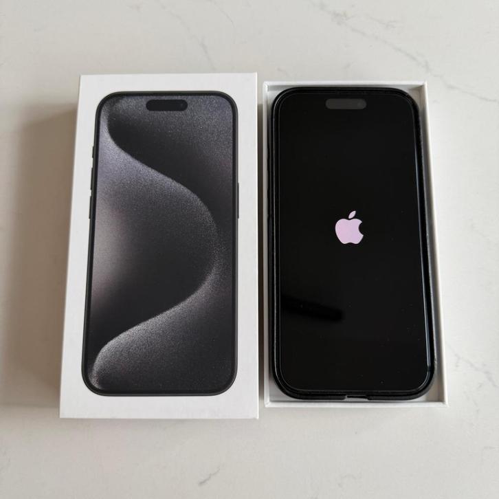 iPhone 15 PRO 256 GB BLACK Titanium met zwarte hoesje, Telecommunicatie, Mobiele telefoons | Apple iPhone, Gebruikt, 256 GB, Zonder abonnement