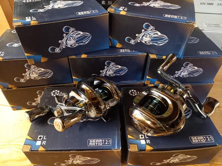 Weer volop leverbaar....Baitcaster Reels (Druppelreels), Watersport en Boten, Hengelsport | Roofvissen, Nieuw, Molen, Ophalen of Verzenden