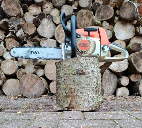 Stihl MS240 kettingzaag, Tuin en Terras, Hand-tuingereedschap, Zo goed als nieuw, Verzenden