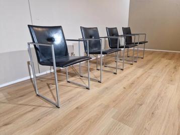 4 x Arco Frame - Chaises de salle à manger - Noir - Cuir - D disponible aux enchères