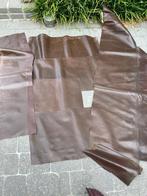 Leder van een oude zetel, gratis op te halen, Hobby en Vrije tijd, Stoffen en Lappen, Ophalen, Gebruikt, Bruin, Leer of Kunstleer