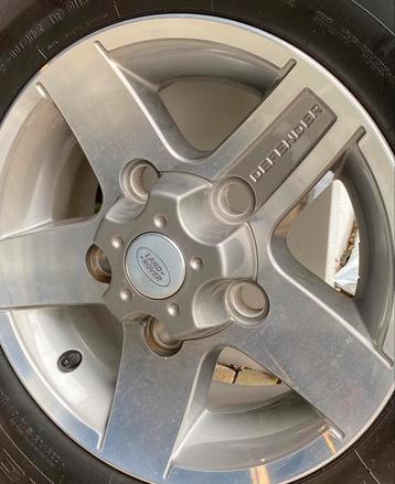 Zeldzame Defender velgen + banden (5stuks) beschikbaar voor biedingen