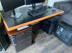 Stevige bureau inclusief ladekast, Ophalen, Zo goed als nieuw, Bureau