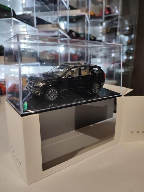 Volvo XC90 1/43 Noorwegen, Hobby en Vrije tijd, Modelauto's | 1:43, Zo goed als nieuw, Auto, Kyosho, Ophalen of Verzenden