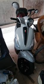 GTS bravo, grijs/wit, met koffer, helm en gps setup, Fietsen en Brommers, Ophalen, Zo goed als nieuw