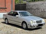 MERCEDES, classe E220 anne 2001 boite automatique, Auto's, Mercedes-Benz, Automaat, Zwart, Bedrijf, 5 deurs