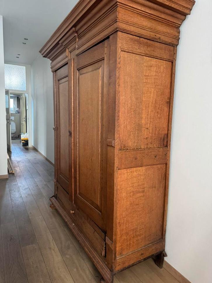 Armoire de vestiaire ancienne — un projet plein de caractère, Antiquités & Art, Antiquités | Meubles | Armoires, Enlèvement