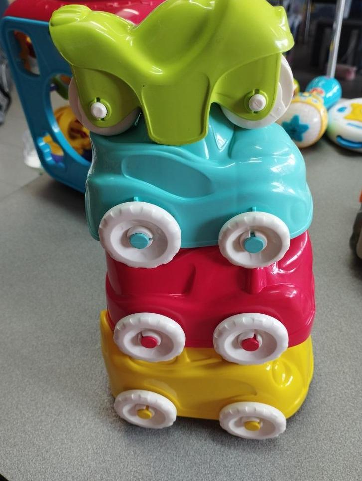 clementoni stapeltoren auto's, Kinderen en Baby's, Speelgoed | Babyspeelgoed, Zo goed als nieuw, Overige typen, Met wieltjes, Ophalen