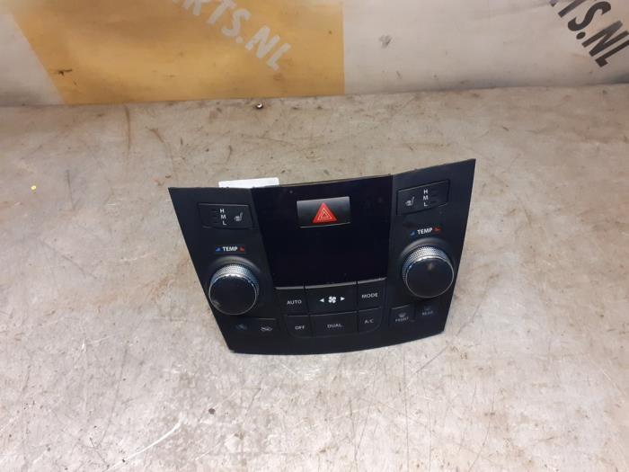 Panneau climatronic d'un Suzuki Kizashi, Autos : Pièces & Accessoires, Climatisation & Chauffage, Suzuki, Utilisé, 3 mois de garantie