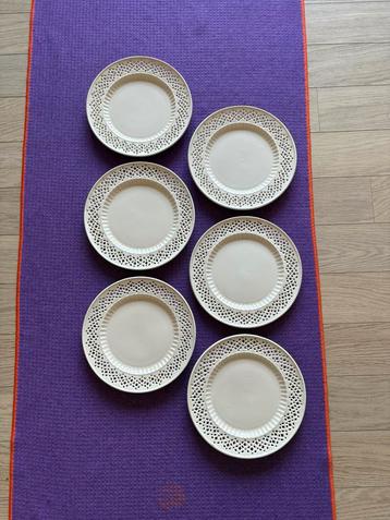 Royal Creamware 6 borden beschikbaar voor biedingen