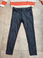 GRATIS : zwarte glitter broek mt 42 (zie foto's), Kleding | Dames, Broeken en Pantalons, Zwart, Maat 42/44 (L), Ophalen of Verzenden