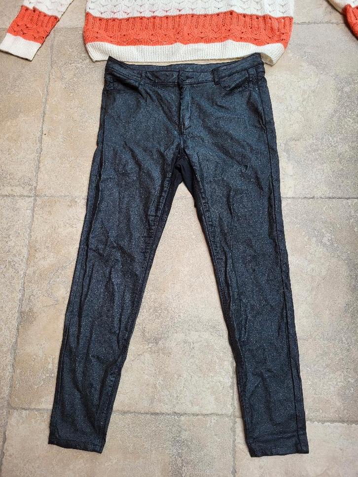 GRATIS : zwarte glitter broek mt 42 (zie foto's), Kleding | Dames, Broeken en Pantalons, Gedragen, Maat 42/44 (L), Zwart, Lang