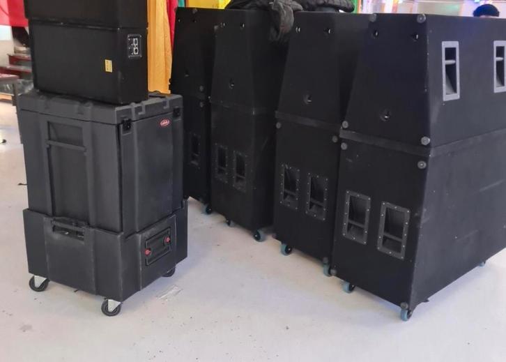 GROTE GELUIDSSET     tops +  subs + amps + processoren, Muziek en Instrumenten, Behuizingen en Koffers, Zo goed als nieuw, Ophalen