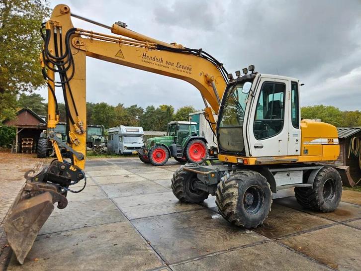 Liebherr A 314 mobiele graafmachine bandenkraan mobil bagger, Zakelijke goederen, Machines en Bouw | Kranen en Graafmachines, Graafmachine