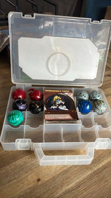 Bakugan-lot te koop – 9 figuren + 14 kaarten beschikbaar voor biedingen