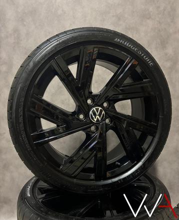 18'' Volkswagen Golf 8 R-Line GTI Bergamo wielenset OEM  beschikbaar voor biedingen