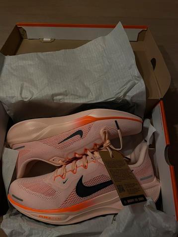 nike schoenen beschikbaar voor biedingen