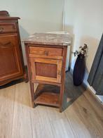 Houten bijzetkastje, Ophalen