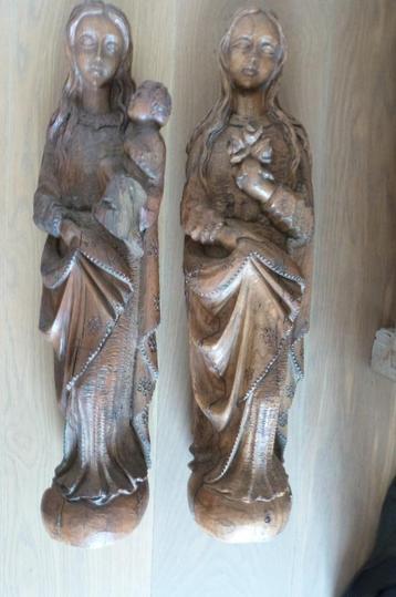 houtsnijwerk  2 x sculpturen madonna beschikbaar voor biedingen