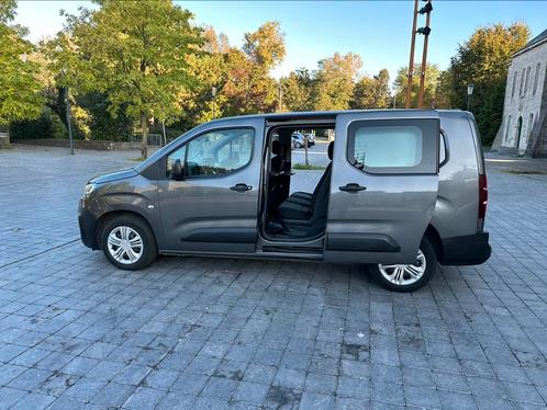 Berlingo 2021 utilitaire 5place 50.mKM euro 6d-isc, Autos, Camionnettes & Utilitaires, Particulier, Citroën, Diesel, Euro 6, 6 portes