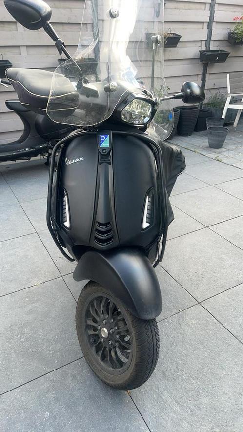 Vespa Sprint Notte 2018 Full Option, Fietsen en Brommers, Scooters | Vespa, Zo goed als nieuw, Ophalen
