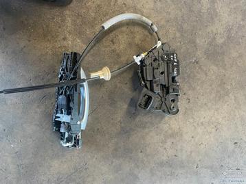 Binnenslot linkse deur VW Golf 6 4 deurs beschikbaar voor biedingen