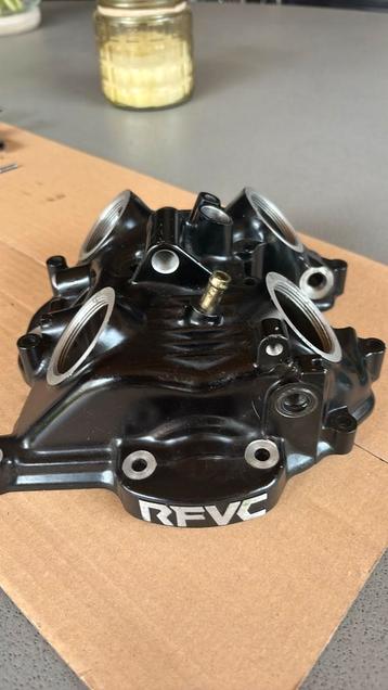 Honda xl 600 r  nos kleppendeksel beschikbaar voor biedingen