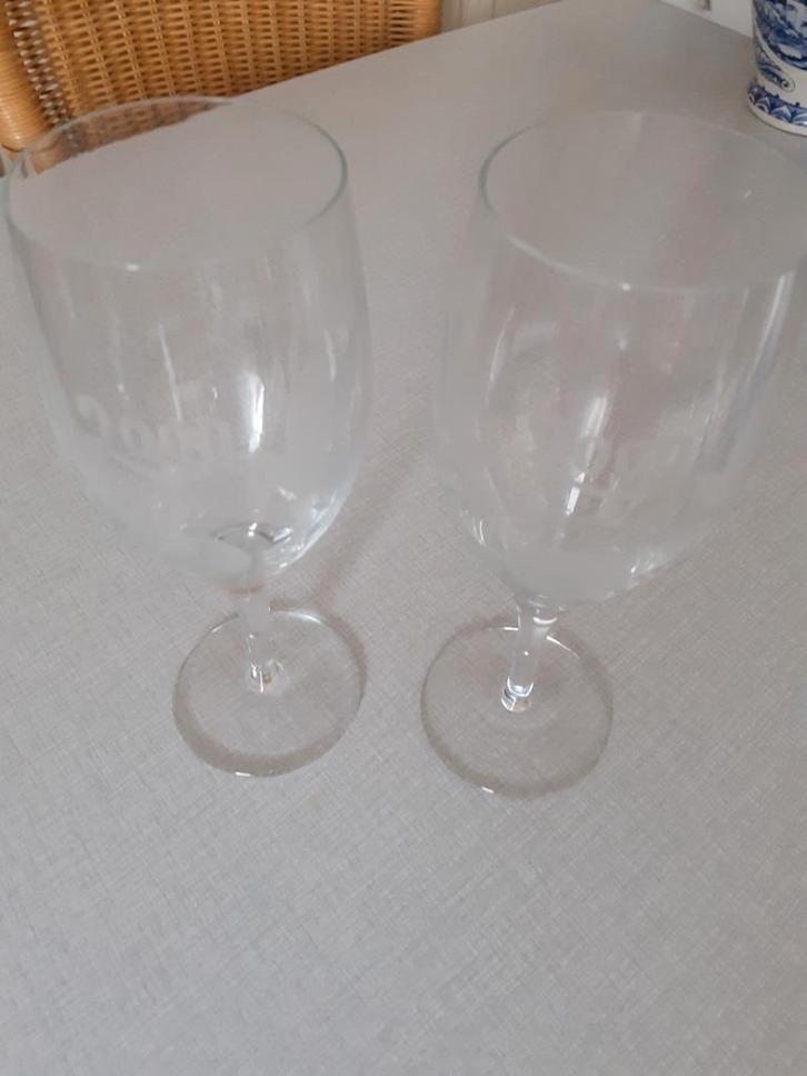 Kristal, 2 millennium glazen., Verzamelen, Glas en Drinkglazen, Zo goed als nieuw, Ophalen of Verzenden