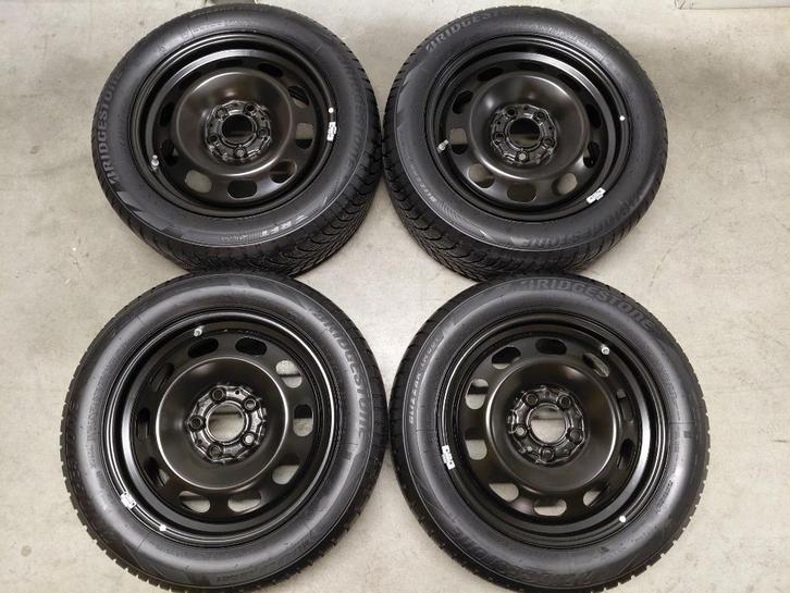 NIEUWE winterset BMW 1-serie F40 & Mini Clubman F54, Auto-onderdelen, Banden en Velgen, Banden en Velgen, Winterbanden, 16 inch