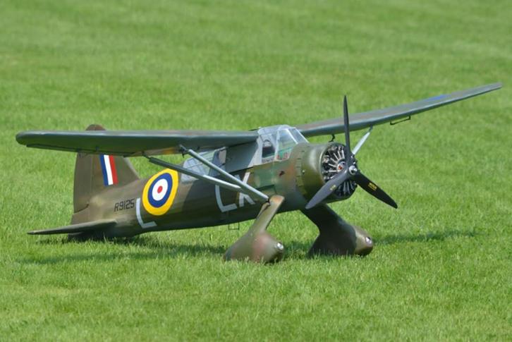 Dennis Bryant 81" Lysander RC vliegtuig, Hobby en Vrije tijd, Modelbouw | Radiografisch | Vliegtuigen, Gebruikt, Elektro, RTF (Ready to Fly)