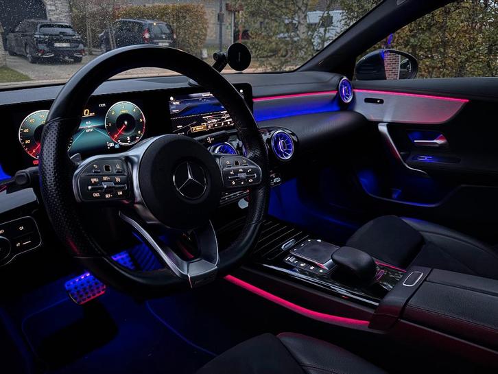Mercedes CLA 180d Coupé 2021 | AMG Line | Pano | Widescreen, Auto's, Mercedes-Benz, Particulier, CLA, 360° camera, ABS, Achteruitrijcamera