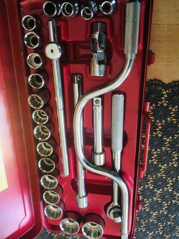 Grote doos dopsletelset nieuw ! = niet gebruikt ! beschikbaar voor biedingen