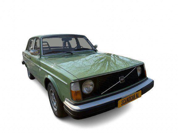 Volvo 244 2.1 DL, Auto's, Volvo, Bedrijf, Overige modellen, Lichtmetalen velgen, Trekhaak, Benzine, Berline, Handgeschakeld, Groen