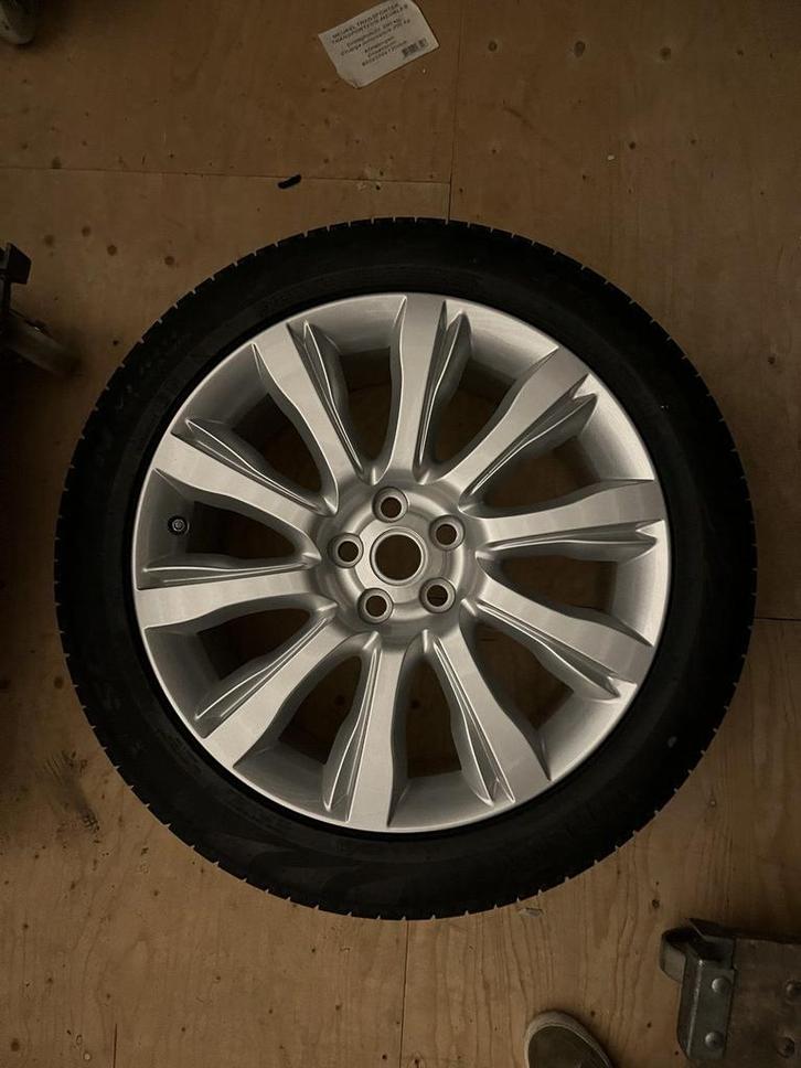 1x Range Rover reservewiel velg + winterband Pirelli Scorpio, Auto-onderdelen, Banden en Velgen, Banden en Velgen, Winterbanden