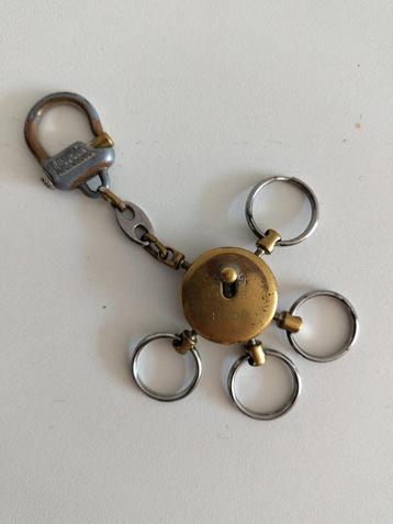 Sleutelhanger Lexon, vintage. beschikbaar voor biedingen