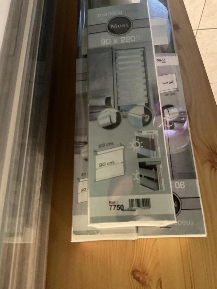 STORE JOUR/NUIT NEUF JAMAIS UTILISE, Huis en Inrichting, Stoffering | Gordijnen en Lamellen, Nieuw, 100 tot 150 cm, 100 tot 150 cm